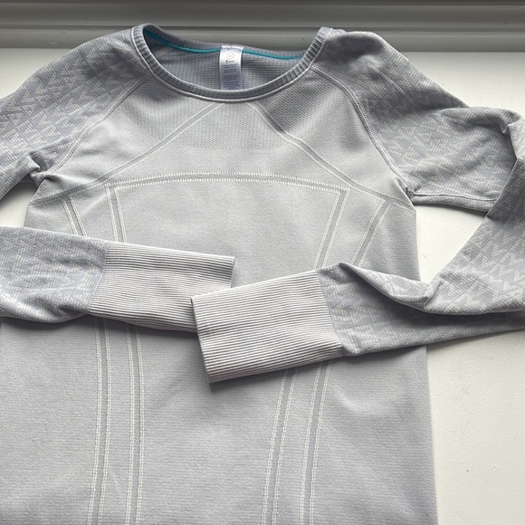 Ivivva sz 10 - Picture 3 of 4